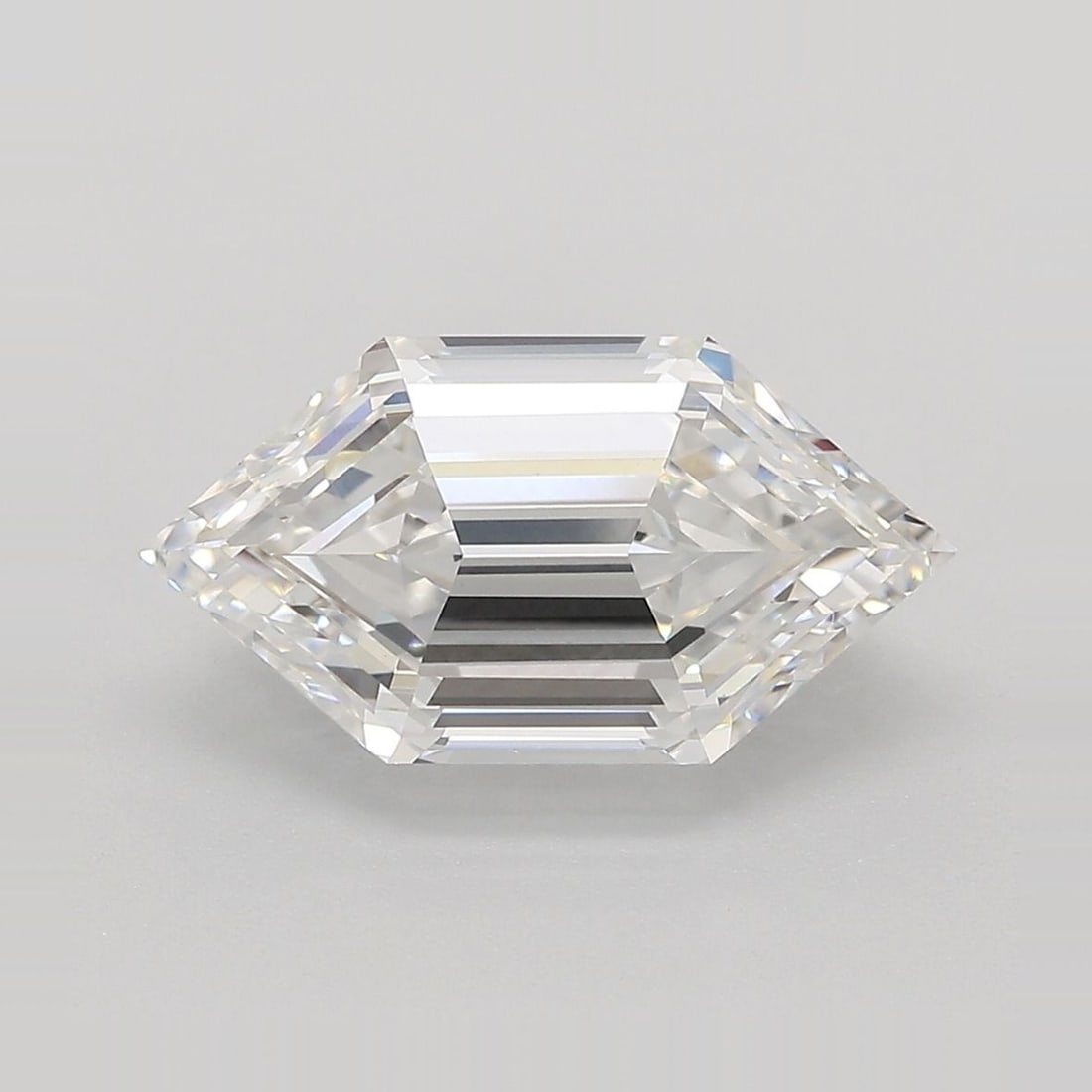 IGI Hexagonal 4.1ct E VVS2 - Loose Lab Diamond: IGI Hexagonal 4.1ct E VVS2 - Loose Lab Diamond Item Specifics: Source: This Is A Real Diamond Grown In A Lab Not Mined. Carat: 4.1 Cut: - Color: E Clarity: VVS2 Polish: EX Symmetry: EX Measurements: