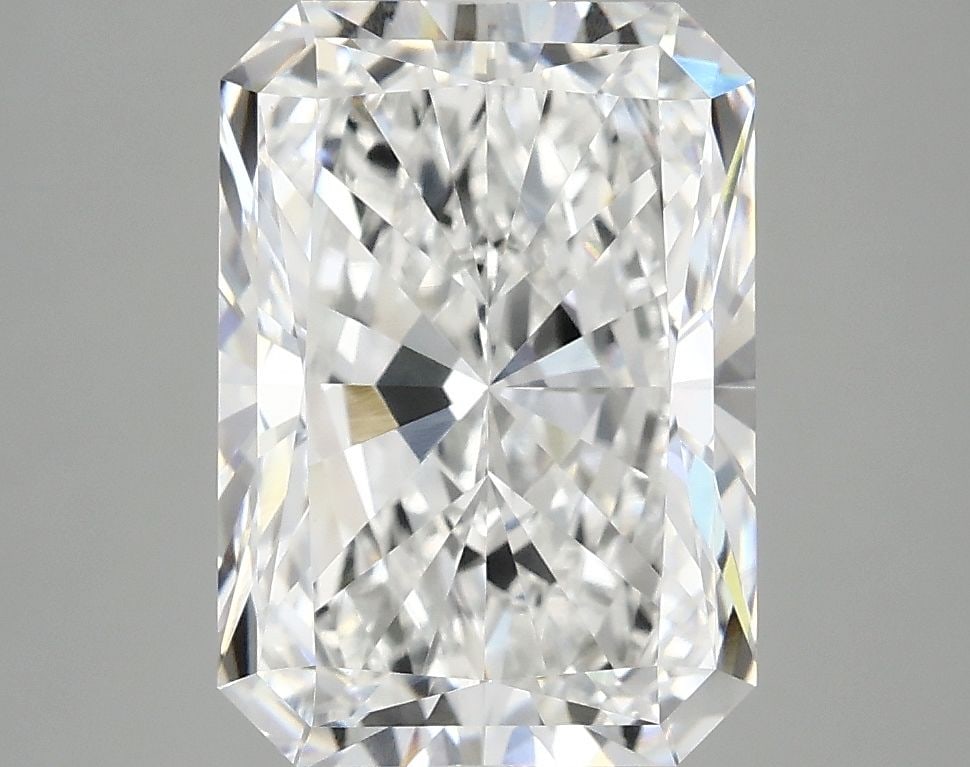 IGI Radiant 4.18ct E VVS2 - Loose Lab Diamond: IGI Radiant 4.18ct E VVS2 - Loose Lab Diamond Item Specifics: Source: This Is A Real Diamond Grown In A Lab Not Mined. Carat: 4.18 Cut: - Color: E Clarity: VVS2 Polish: EX Symmetry: EX Measurements: