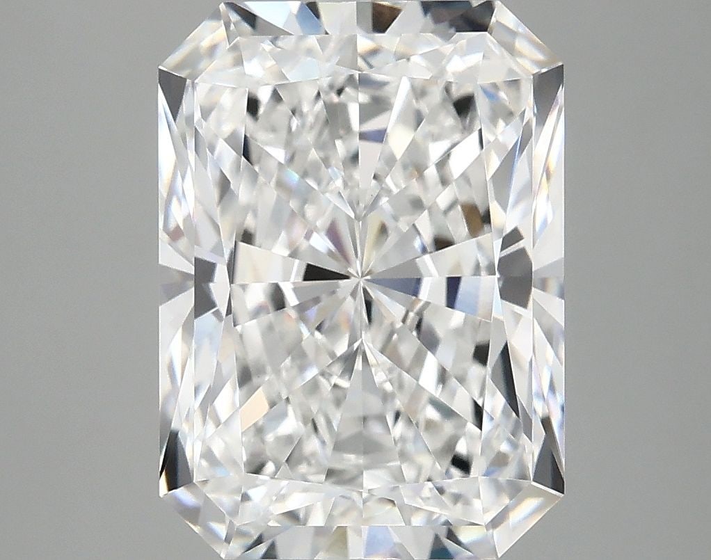 IGI Radiant 5.05ct E VVS2 - Loose Lab Diamond: IGI Radiant 5.05ct E VVS2 - Loose Lab Diamond Item Specifics: Source: This Is A Real Diamond Grown In A Lab Not Mined. Carat: 5.05 Cut: - Color: E Clarity: VVS2 Polish: EX Symmetry: EX Measurements: 1