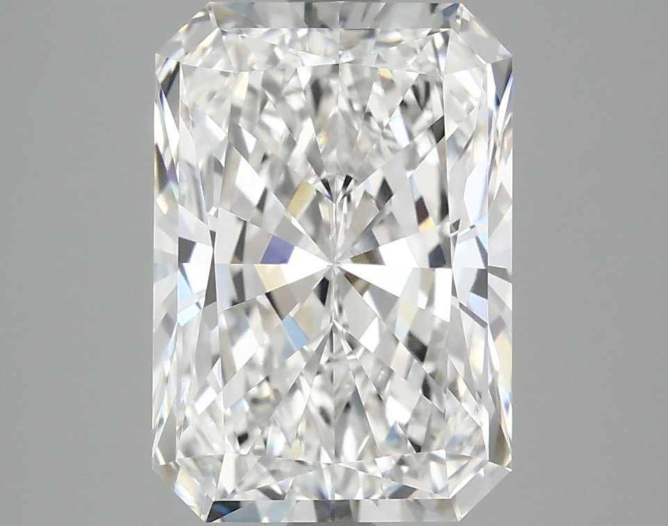 IGI Radiant 3.84ct E VVS2 - Loose Lab Diamond: IGI Radiant 3.84ct E VVS2 - Loose Lab Diamond Item Specifics: Source: This Is A Real Diamond Grown In A Lab Not Mined. Carat: 3.84 Cut: - Color: E Clarity: VVS2 Polish: EX Symmetry: EX Measurements: 1