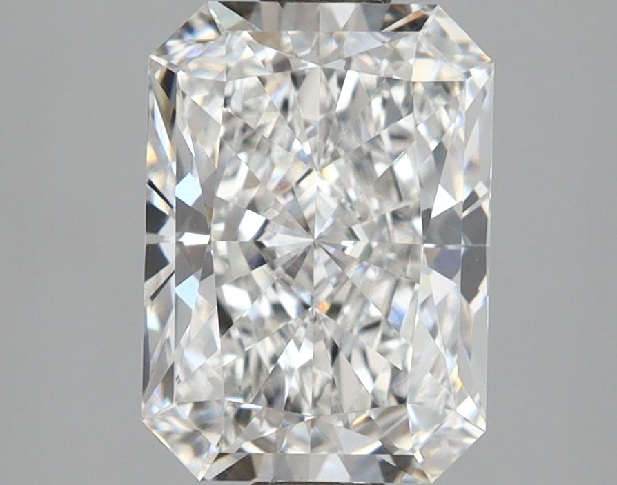 IGI Radiant 2.58ct E VVS1 - Loose Lab Diamond: IGI Radiant 2.58ct E VVS1 - Loose Lab Diamond Item Specifics: Source: This Is A Real Diamond Grown In A Lab Not Mined. Carat: 2.58 Cut: - Color: E Clarity: VVS1 Polish: EX Symmetry: EX Measurements: 9