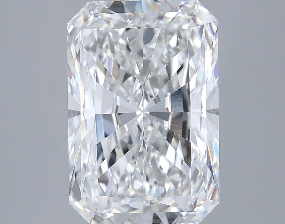 IGI Radiant 4.06ct E VVS2 - Loose Lab Diamond: IGI Radiant 4.06ct E VVS2 - Loose Lab Diamond Item Specifics: Source: This Is A Real Diamond Grown In A Lab Not Mined. Carat: 4.06 Cut: - Color: E Clarity: VVS2 Polish: EX Symmetry: EX Measurements: 1
