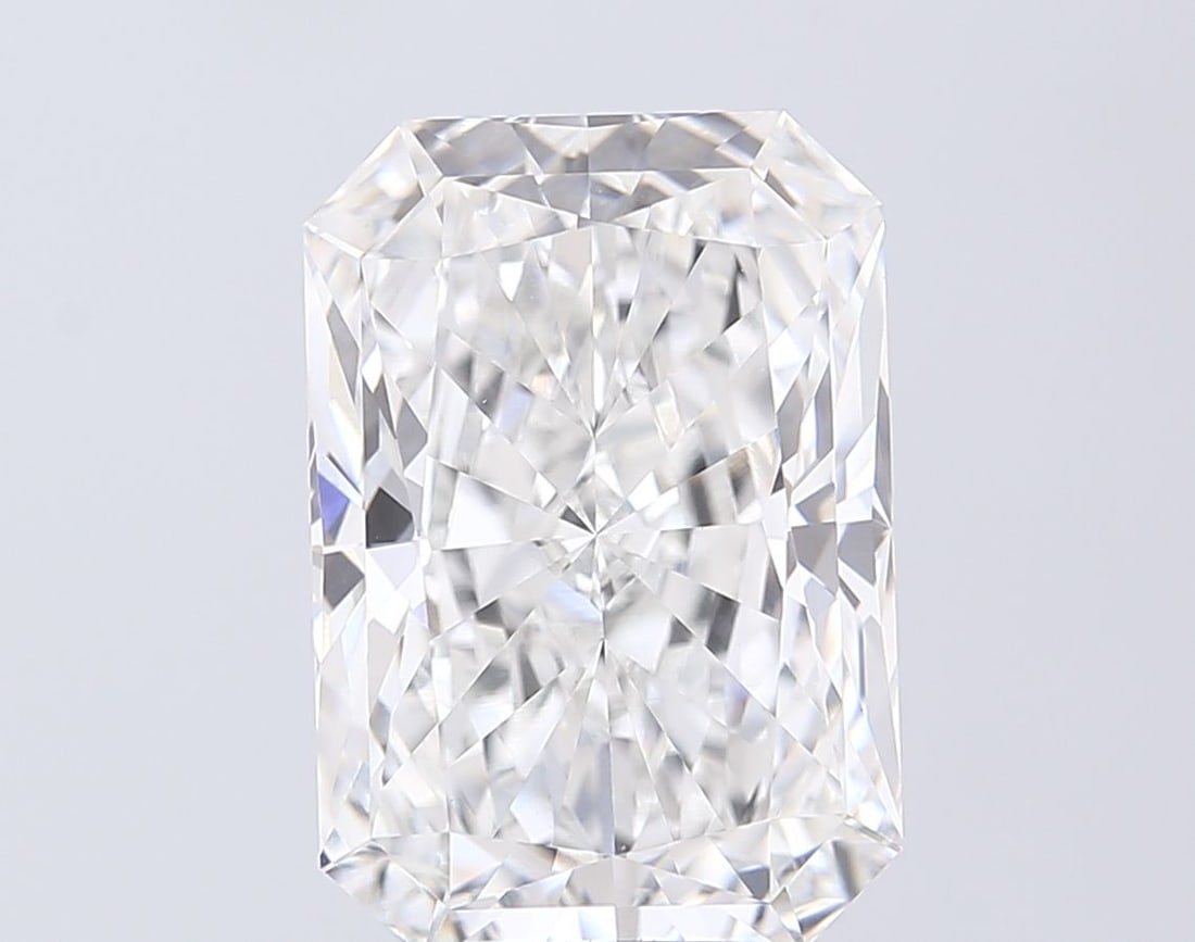 IGI Radiant 8.08ct E VVS2 - Loose Lab Diamond: IGI Radiant 8.08ct E VVS2 - Loose Lab Diamond Item Specifics: Source: This Is A Real Diamond Grown In A Lab Not Mined. Carat: 8.08 Cut: - Color: E Clarity: VVS2 Polish: EX Symmetry: EX Measurements: