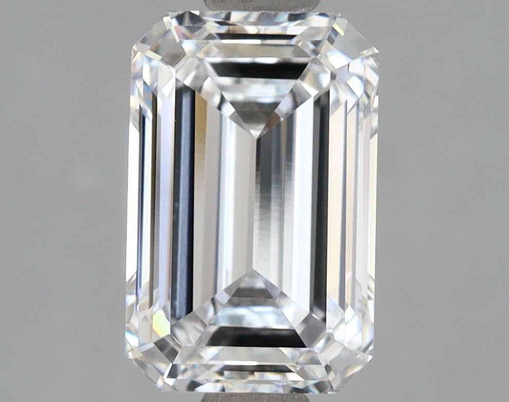 IGI Emerald 2.57ct D VVS1 - Loose Lab Diamond: IGI Emerald 2.57ct D VVS1 - Loose Lab Diamond Item Specifics: Source: This Is A Real Diamond Grown In A Lab Not Mined. Carat: 2.57 Cut: - Color: D Clarity: VVS1 Polish: EX Symmetry: EX Measurements: 9
