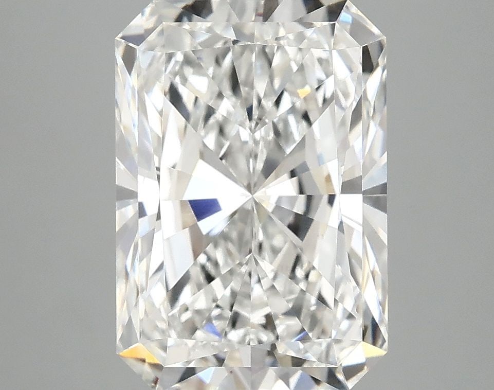 IGI Radiant 4.08ct E VVS2 - Loose Lab Diamond: IGI Radiant 4.08ct E VVS2 - Loose Lab Diamond Item Specifics: Source: This Is A Real Diamond Grown In A Lab Not Mined. Carat: 4.08 Cut: - Color: E Clarity: VVS2 Polish: EX Symmetry: EX Measurements: 1
