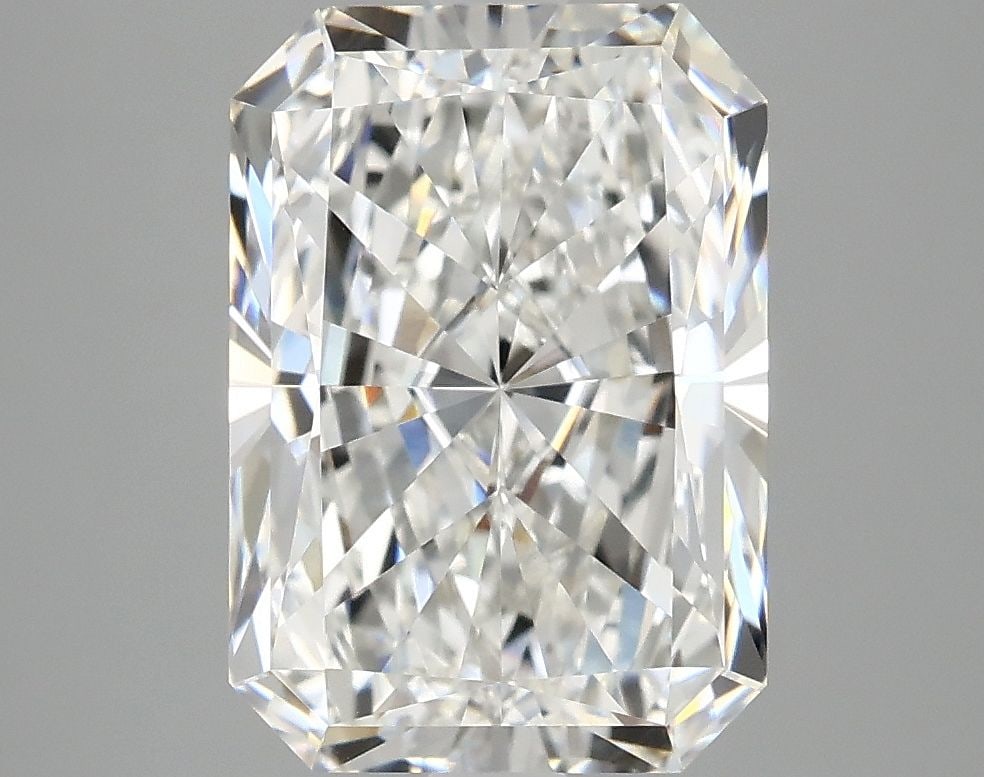 IGI Radiant 4.1ct E VVS2 - Loose Lab Diamond: IGI Radiant 4.1ct E VVS2 - Loose Lab Diamond Item Specifics: Source: This Is A Real Diamond Grown In A Lab Not Mined. Carat: 4.1 Cut: - Color: E Clarity: VVS2 Polish: EX Symmetry: EX Measurements: 11.