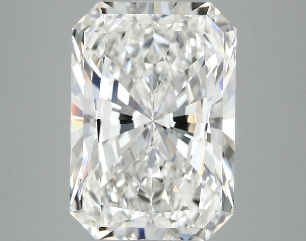 IGI Radiant 4.08ct E VVS2 - Loose Lab Diamond: IGI Radiant 4.08ct E VVS2 - Loose Lab Diamond Item Specifics: Source: This Is A Real Diamond Grown In A Lab Not Mined. Carat: 4.08 Cut: - Color: E Clarity: VVS2 Polish: EX Symmetry: EX Measurements: 1