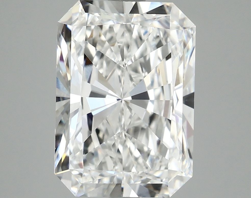 IGI Radiant 4.0ct D VVS2 - Loose Lab Diamond: IGI Radiant 4.0ct D VVS2 - Loose Lab Diamond Item Specifics: Source: This Is A Real Diamond Grown In A Lab Not Mined. Carat: 4.0 Cut: - Color: D Clarity: VVS2 Polish: EX Symmetry: EX Measurements: 11.