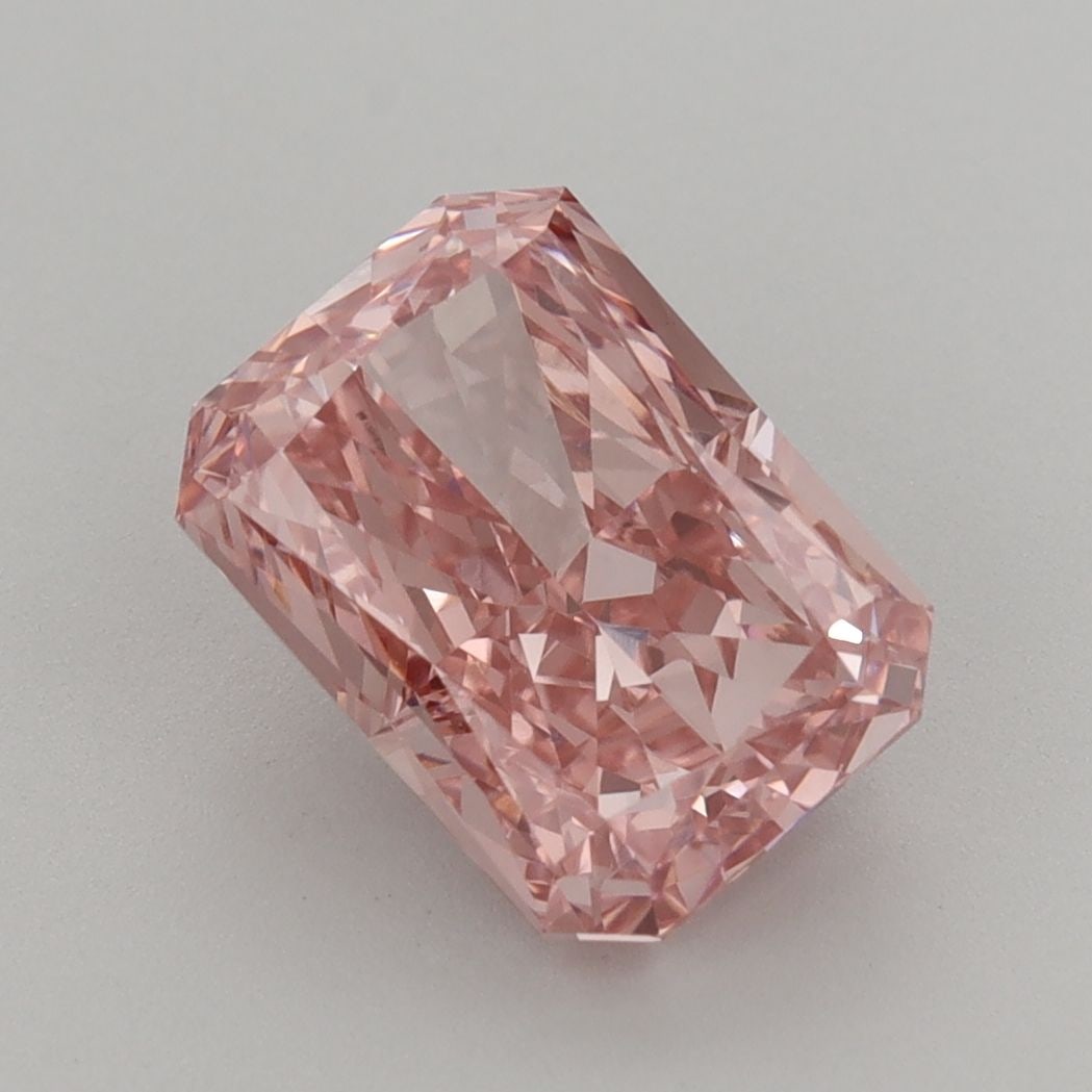 IGI Radiant 3.23ct Fancy Vivid Pink VVS2 - Loose Lab Diamond: IGI Radiant 3.23ct Fancy Vivid Pink VVS2 - Loose Lab Diamond Item Specifics: Source: This Is A Real Diamond Grown In A Lab Not Mined. Carat: 3.23 Cut: - Color: Fancy Vivid Pink Clarity: VVS2 Polish: V