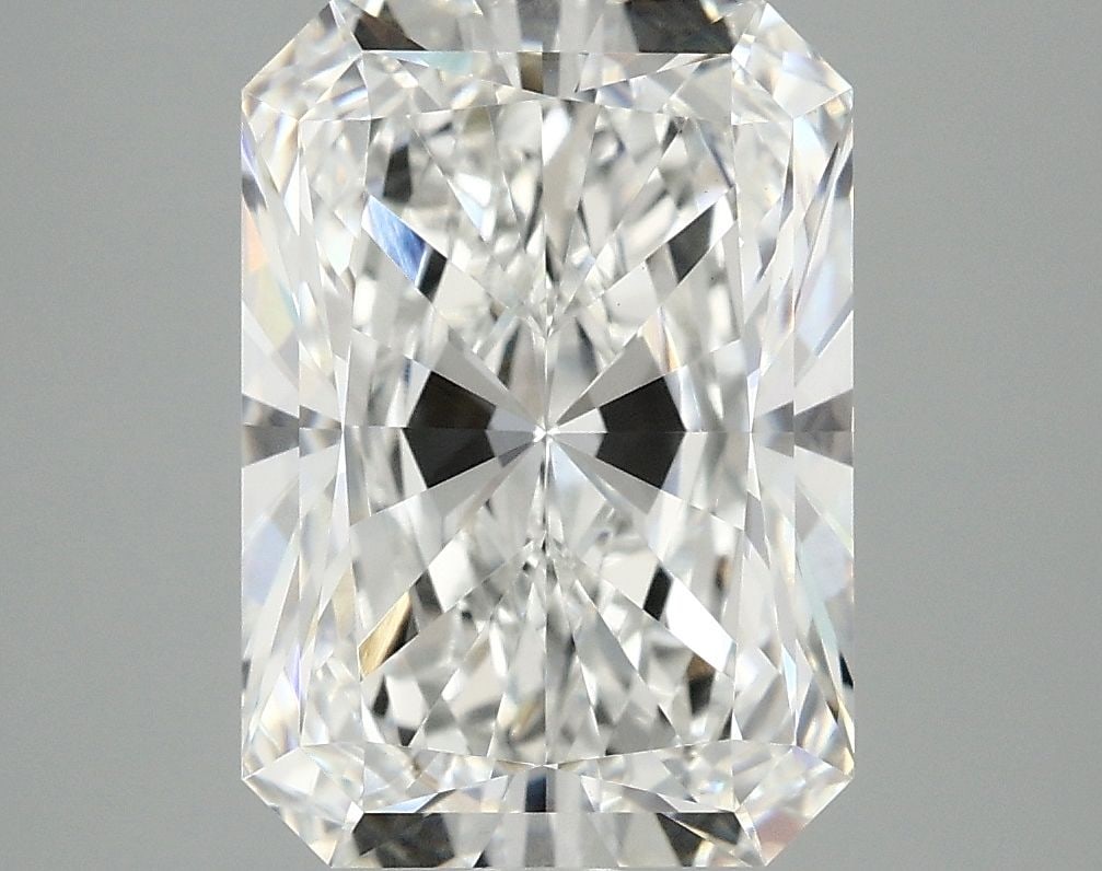 IGI Radiant 4.2ct E VVS2 - Loose Lab Diamond: IGI Radiant 4.2ct E VVS2 - Loose Lab Diamond Item Specifics: Source: This Is A Real Diamond Grown In A Lab Not Mined. Carat: 4.2 Cut: - Color: E Clarity: VVS2 Polish: EX Symmetry: EX Measurements: 11.