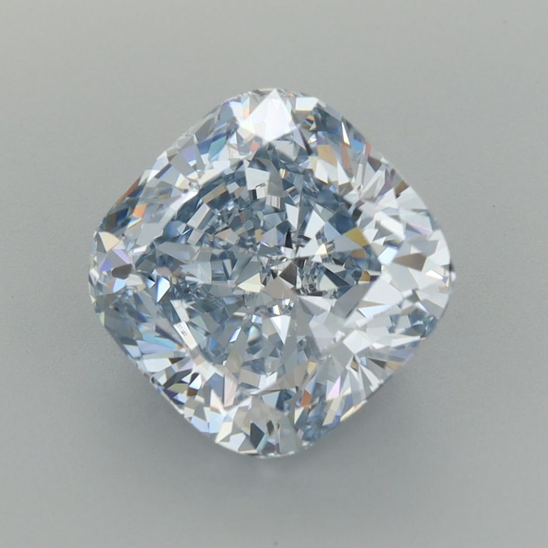 IGI Cushion Modified 4.03ct Fancy Blue VVS1 - Loose Lab Diamond: IGI Cushion Modified 4.03ct Fancy Blue VVS1 - Loose Lab Diamond Item Specifics: Source: This Is A Real Diamond Grown In A Lab Not Mined. Carat: 4.03 Cut: - Color: Fancy Blue Clarity: VVS1 Polish: EX S