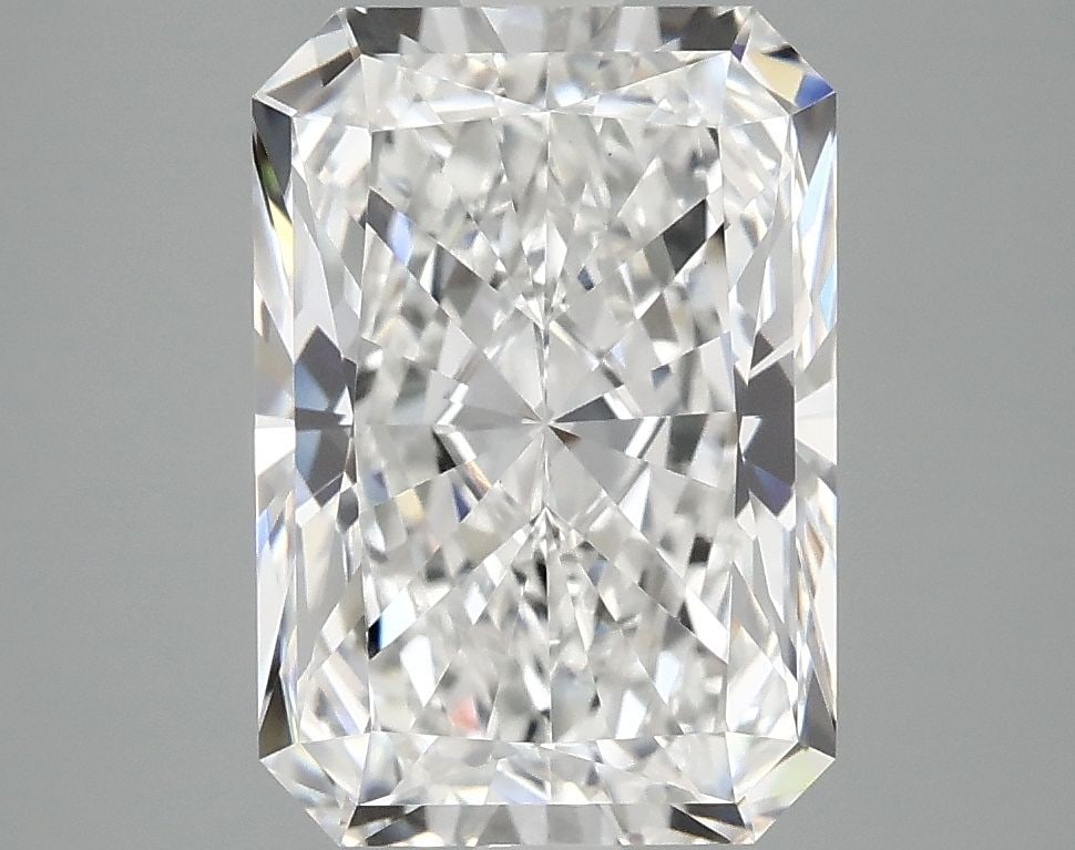 IGI Radiant 4.08ct E VVS2 - Loose Lab Diamond: IGI Radiant 4.08ct E VVS2 - Loose Lab Diamond Item Specifics: Source: This Is A Real Diamond Grown In A Lab Not Mined. Carat: 4.08 Cut: - Color: E Clarity: VVS2 Polish: EX Symmetry: EX Measurements: 1