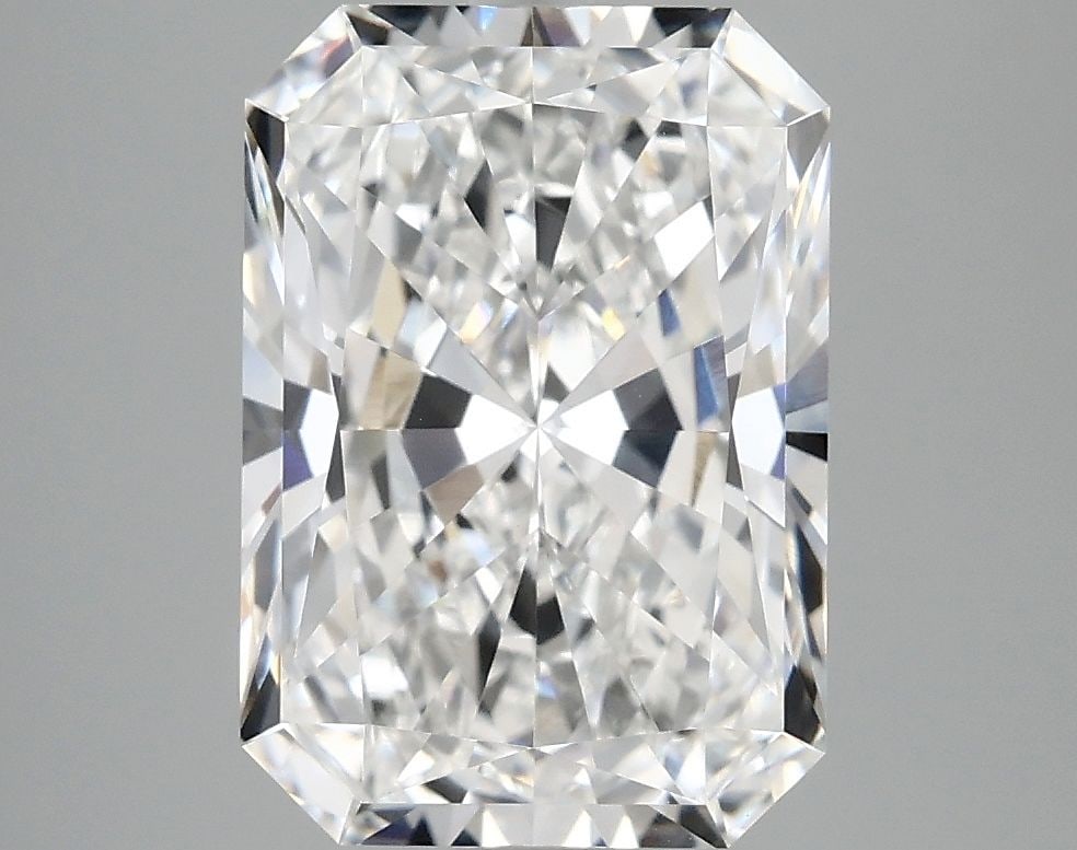 IGI Radiant 4.08ct D VVS2 - Loose Lab Diamond: IGI Radiant 4.08ct D VVS2 - Loose Lab Diamond Item Specifics: Source: This Is A Real Diamond Grown In A Lab Not Mined. Carat: 4.08 Cut: - Color: D Clarity: VVS2 Polish: EX Symmetry: EX Measurements: