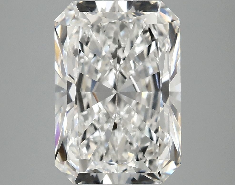 IGI Radiant 4.08ct E VVS2 - Loose Lab Diamond: IGI Radiant 4.08ct E VVS2 - Loose Lab Diamond Item Specifics: Source: This Is A Real Diamond Grown In A Lab Not Mined. Carat: 4.08 Cut: - Color: E Clarity: VVS2 Polish: EX Symmetry: EX Measurements: 1