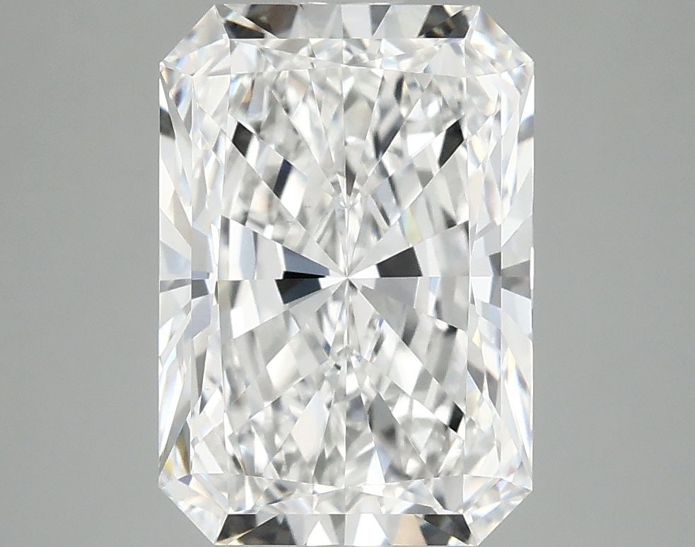 IGI Radiant 4.09ct D VVS2 - Loose Lab Diamond: IGI Radiant 4.09ct D VVS2 - Loose Lab Diamond Item Specifics: Source: This Is A Real Diamond Grown In A Lab Not Mined. Carat: 4.09 Cut: - Color: D Clarity: VVS2 Polish: EX Symmetry: EX Measurements: 1