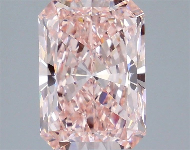 IGI Radiant 3.21ct Fancy Vivid Pink VVS1 - Loose Lab Diamond: IGI Radiant 3.21ct Fancy Vivid Pink VVS1 - Loose Lab Diamond Item Specifics: Source: This Is A Real Diamond Grown In A Lab Not Mined. Carat: 3.21 Cut: - Color: Fancy Vivid Pink Clarity: VVS1 Polish: E