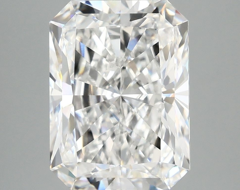 IGI Radiant 4.85ct E VVS2 - Loose Lab Diamond: IGI Radiant 4.85ct E VVS2 - Loose Lab Diamond Item Specifics: Source: This Is A Real Diamond Grown In A Lab Not Mined. Carat: 4.85 Cut: - Color: E Clarity: VVS2 Polish: EX Symmetry: EX Measurements: 1