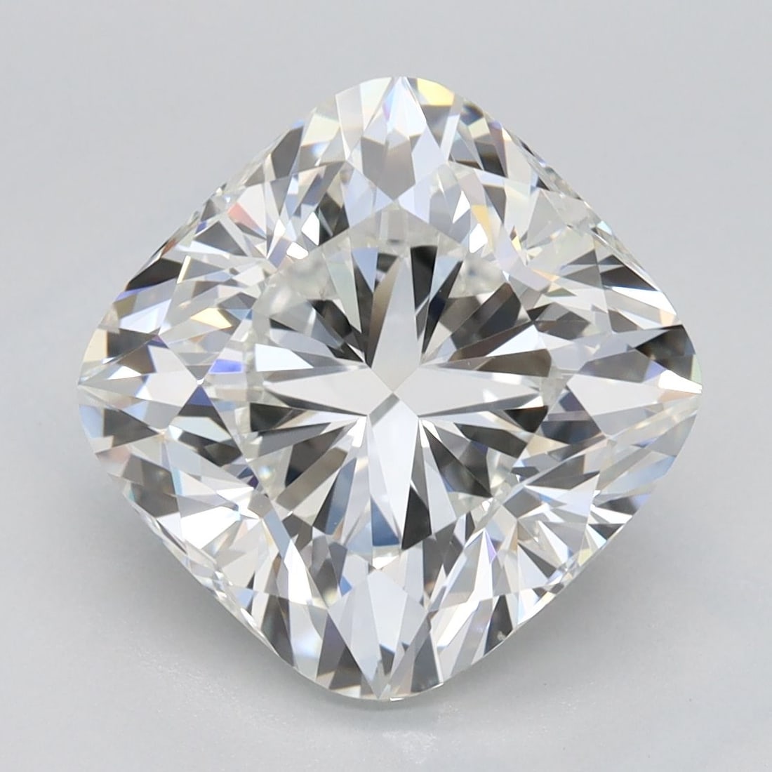 GIA Cushion Brilliant 4.17ct G VVS2 - Loose Lab Diamond: GIA Cushion Brilliant 4.17ct G VVS2 - Loose Lab Diamond Item Specifics: Source: This Is A Real Diamond Grown In A Lab Not Mined. Carat: 4.17 Cut: - Color: G Clarity: VVS2 Polish: EX Symmetry: EX Measu