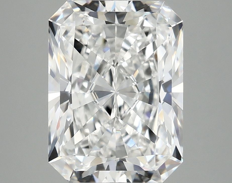 IGI Radiant 4.08ct E VVS2 - Loose Lab Diamond: IGI Radiant 4.08ct E VVS2 - Loose Lab Diamond Item Specifics: Source: This Is A Real Diamond Grown In A Lab Not Mined. Carat: 4.08 Cut: - Color: E Clarity: VVS2 Polish: EX Symmetry: EX Measurements: 1