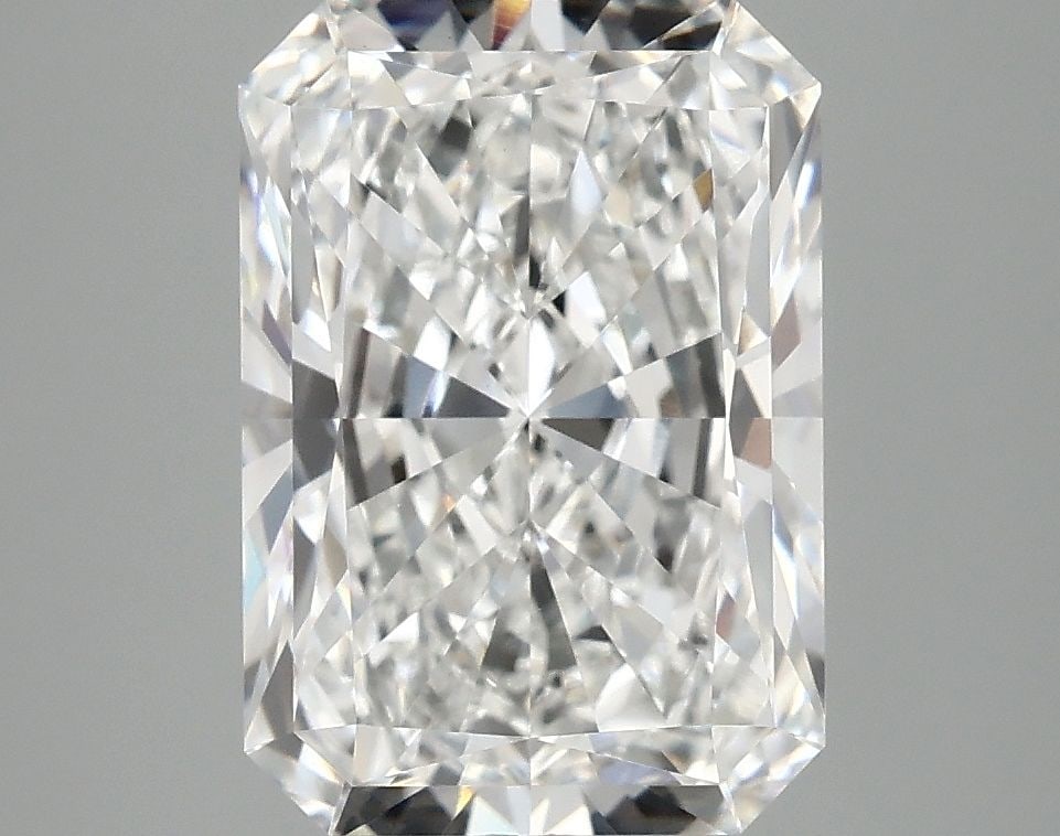 IGI Radiant 3.88ct E VVS2 - Loose Lab Diamond: IGI Radiant 3.88ct E VVS2 - Loose Lab Diamond Item Specifics: Source: This Is A Real Diamond Grown In A Lab Not Mined. Carat: 3.88 Cut: - Color: E Clarity: VVS2 Polish: EX Symmetry: EX Measurements: 1