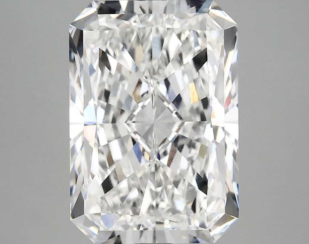 IGI Radiant 5.04ct E VVS2 - Loose Lab Diamond: IGI Radiant 5.04ct E VVS2 - Loose Lab Diamond Item Specifics: Source: This Is A Real Diamond Grown In A Lab Not Mined. Carat: 5.04 Cut: - Color: E Clarity: VVS2 Polish: EX Symmetry: EX Measurements: 1