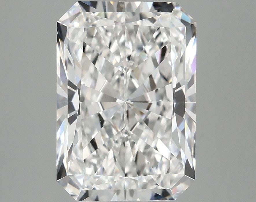 IGI Radiant 3.08ct E VVS2 - Loose Lab Diamond: IGI Radiant 3.08ct E VVS2 - Loose Lab Diamond Item Specifics: Source: This Is A Real Diamond Grown In A Lab Not Mined. Carat: 3.08 Cut: - Color: E Clarity: VVS2 Polish: EX Symmetry: EX Measurements: 1