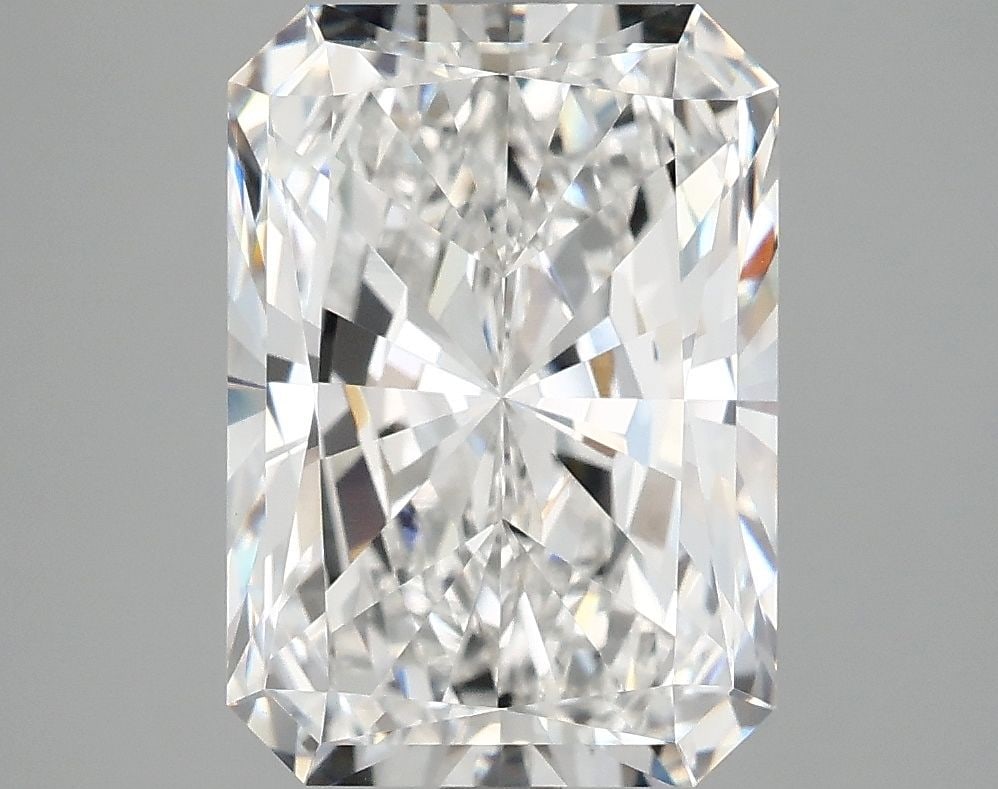 IGI Radiant 4.88ct E VVS2 - Loose Lab Diamond: IGI Radiant 4.88ct E VVS2 - Loose Lab Diamond Item Specifics: Source: This Is A Real Diamond Grown In A Lab Not Mined. Carat: 4.88 Cut: - Color: E Clarity: VVS2 Polish: EX Symmetry: EX Measurements: 1