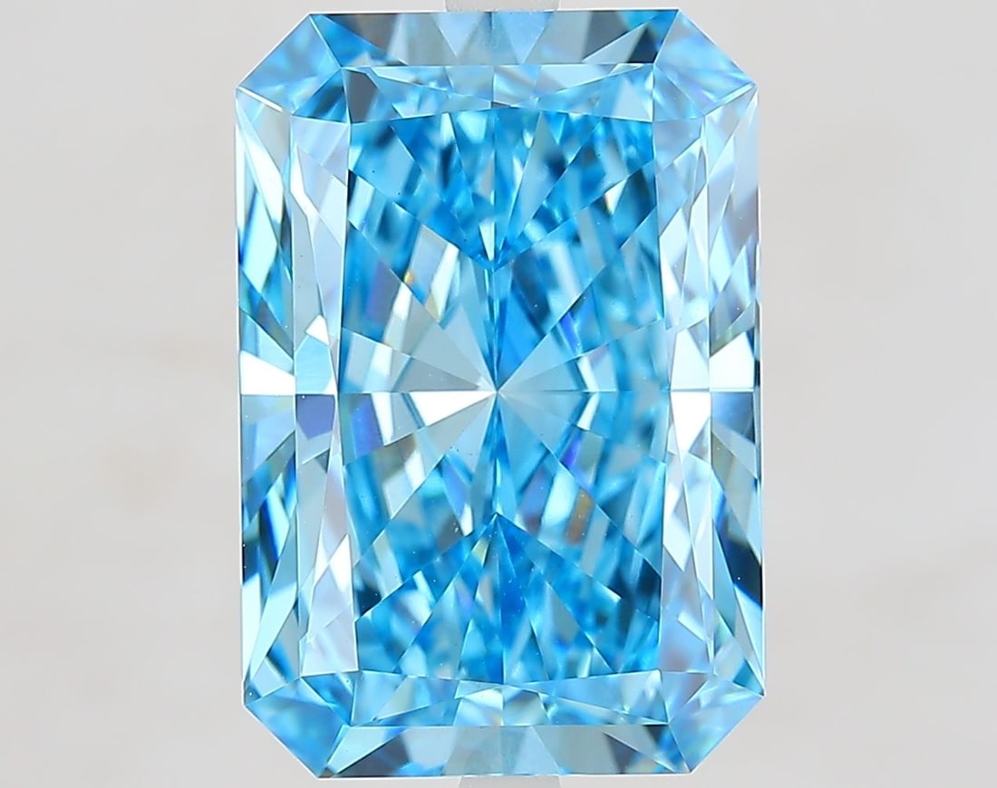IGI Radiant 7.8ct Fancy Vivid Blue VVS2 - Loose Lab Diamond: IGI Radiant 7.8ct Fancy Vivid Blue VVS2 - Loose Lab Diamond Item Specifics: Source: This Is A Real Diamond Grown In A Lab Not Mined. Carat: 7.8 Cut: - Color: Fancy Vivid Blue Clarity: VVS2 Polish: EX 