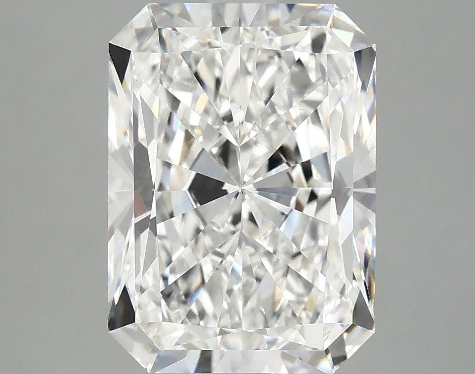 IGI Radiant 4.08ct E VVS2 - Loose Lab Diamond: IGI Radiant 4.08ct E VVS2 - Loose Lab Diamond Item Specifics: Source: This Is A Real Diamond Grown In A Lab Not Mined. Carat: 4.08 Cut: - Color: E Clarity: VVS2 Polish: EX Symmetry: EX Measurements: 1