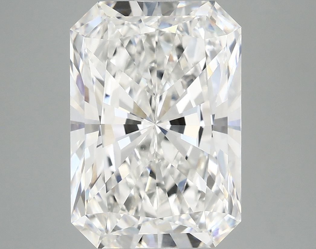 IGI Radiant 5.09ct E VVS2 - Loose Lab Diamond: IGI Radiant 5.09ct E VVS2 - Loose Lab Diamond Item Specifics: Source: This Is A Real Diamond Grown In A Lab Not Mined. Carat: 5.09 Cut: - Color: E Clarity: VVS2 Polish: EX Symmetry: EX Measurements: 1