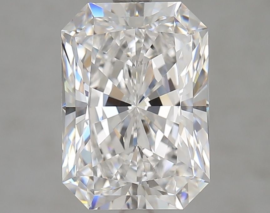 GIA Radiant 3.67ct D VVS2 - Loose Lab Diamond: GIA Radiant 3.67ct D VVS2 - Loose Lab Diamond Item Specifics: Source: This Is A Real Diamond Grown In A Lab Not Mined. Carat: 3.67 Cut: - Color: D Clarity: VVS2 Polish: EX Symmetry: EX Measurements: