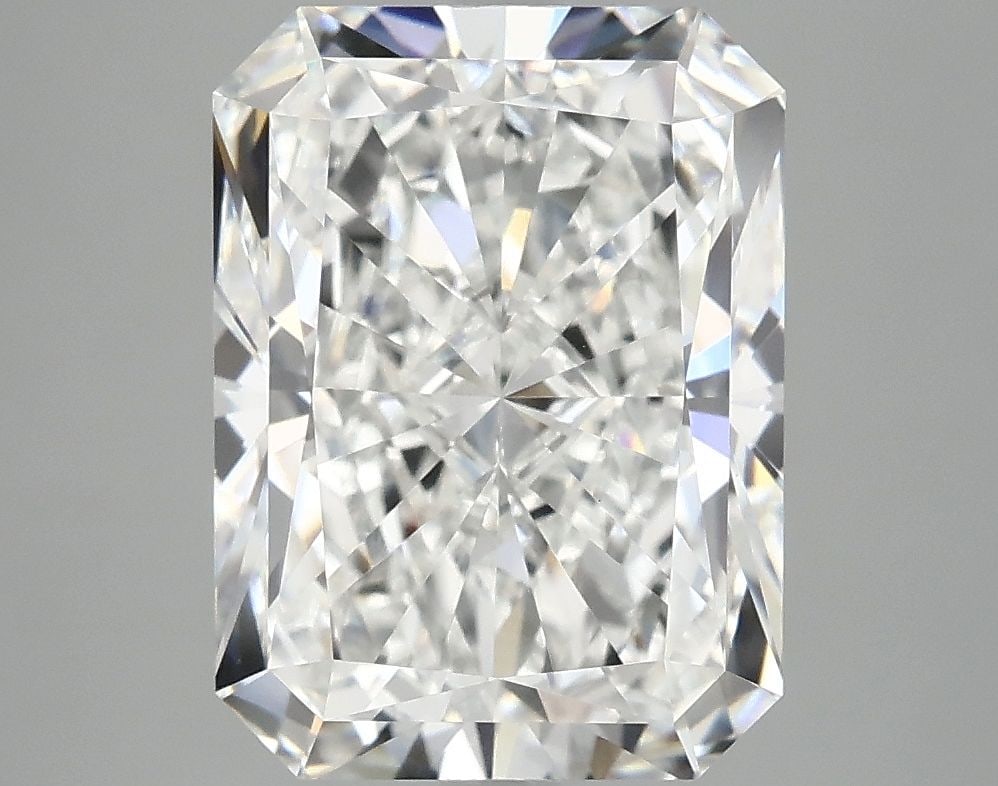 IGI Radiant 4.93ct E VVS2 - Loose Lab Diamond: IGI Radiant 4.93ct E VVS2 - Loose Lab Diamond Item Specifics: Source: This Is A Real Diamond Grown In A Lab Not Mined. Carat: 4.93 Cut: - Color: E Clarity: VVS2 Polish: EX Symmetry: EX Measurements: 1