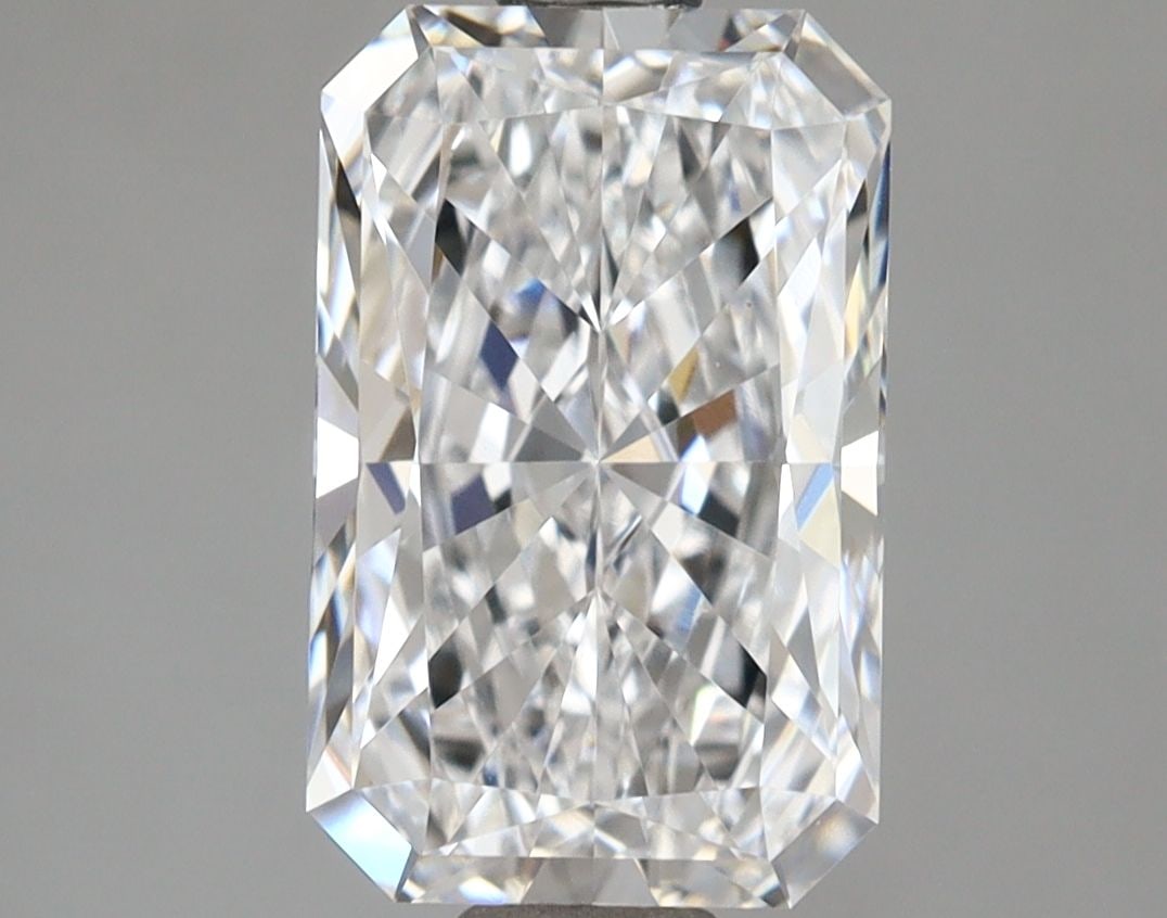 IGI Radiant 2.01ct D VVS1 - Loose Lab Diamond: IGI Radiant 2.01ct D VVS1 - Loose Lab Diamond Item Specifics: Source: This Is A Real Diamond Grown In A Lab Not Mined. Carat: 2.01 Cut: - Color: D Clarity: VVS1 Polish: EX Symmetry: EX Measurements: 9
