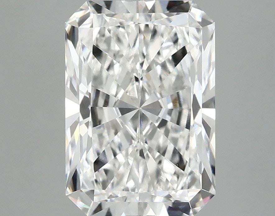 IGI Radiant 3.08ct E VVS2 - Loose Lab Diamond: IGI Radiant 3.08ct E VVS2 - Loose Lab Diamond Item Specifics: Source: This Is A Real Diamond Grown In A Lab Not Mined. Carat: 3.08 Cut: - Color: E Clarity: VVS2 Polish: EX Symmetry: EX Measurements: 1