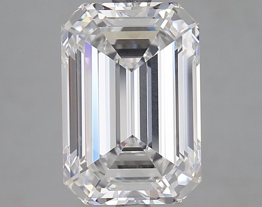 IGI Emerald 2.36ct E VVS2 - Loose Lab Diamond: IGI Emerald 2.36ct E VVS2 - Loose Lab Diamond Item Specifics: Source: This Is A Real Diamond Grown In A Lab Not Mined. Carat: 2.36 Cut: - Color: E Clarity: VVS2 Polish: EX Symmetry: EX Measurements: 8