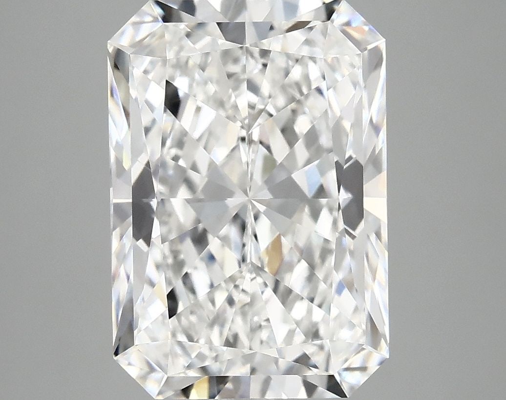IGI Radiant 5.08ct E VVS2 - Loose Lab Diamond: IGI Radiant 5.08ct E VVS2 - Loose Lab Diamond Item Specifics: Source: This Is A Real Diamond Grown In A Lab Not Mined. Carat: 5.08 Cut: - Color: E Clarity: VVS2 Polish: EX Symmetry: EX Measurements: 1