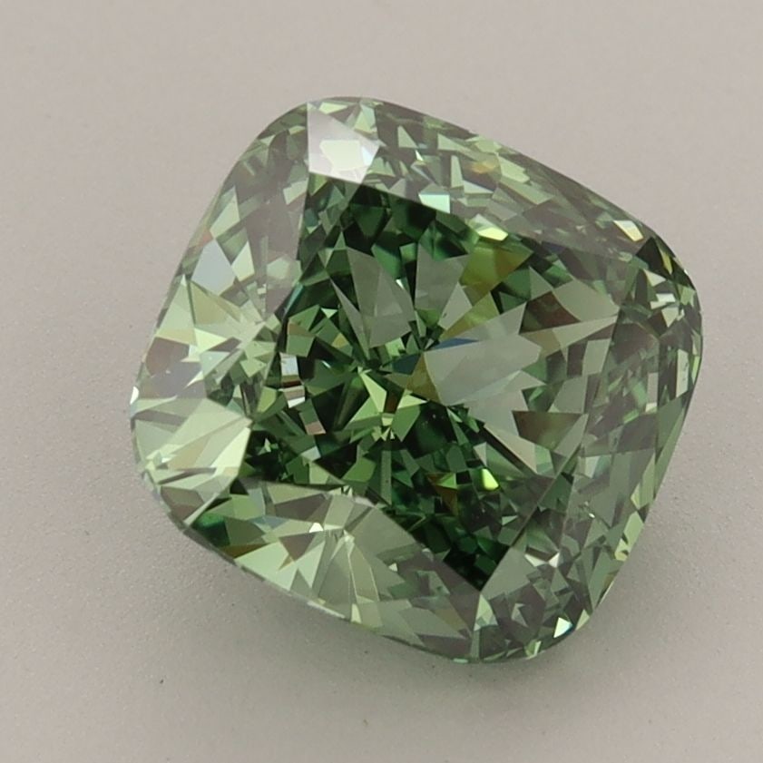 IGI Cushion Modified 2.79ct Fancy Vivid Green VVS2 - Loose Lab Diamond: IGI Cushion Modified 2.79ct Fancy Vivid Green VVS2 - Loose Lab Diamond Item Specifics: Source: This Is A Real Diamond Grown In A Lab Not Mined. Carat: 2.79 Cut: - Color: Fancy Vivid Green Clarity: