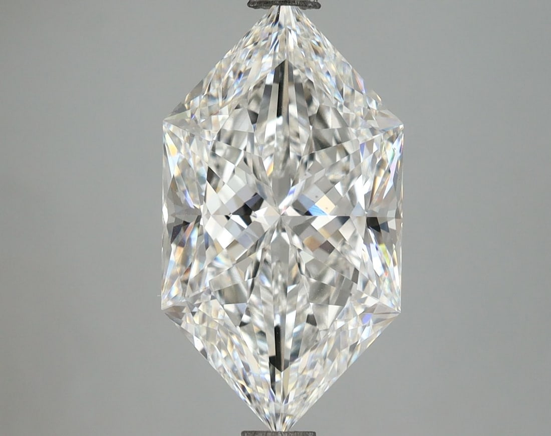 IGI Hexagonal 4.59ct F VVS2 - Loose Lab Diamond: IGI Hexagonal 4.59ct F VVS2 - Loose Lab Diamond Item Specifics: Source: This Is A Real Diamond Grown In A Lab Not Mined. Carat: 4.59 Cut: - Color: F Clarity: VVS2 Polish: EX Symmetry: EX