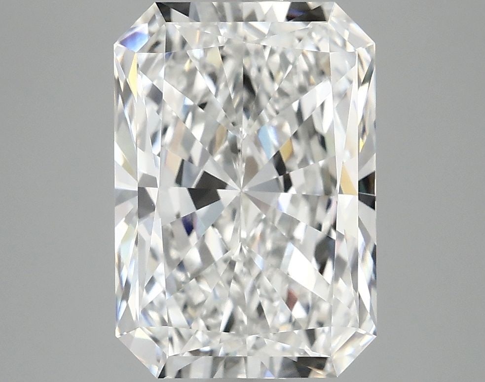 IGI Radiant 4.17ct E VVS2 - Loose Lab Diamond: IGI Radiant 4.17ct E VVS2 - Loose Lab Diamond Item Specifics: Source: This Is A Real Diamond Grown In A Lab Not Mined. Carat: 4.17 Cut: - Color: E Clarity: VVS2 Polish: EX Symmetry: EX Measurements: