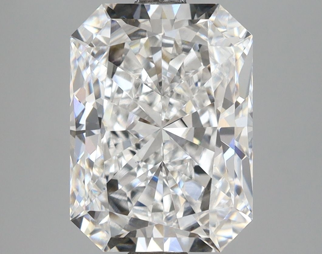 IGI Radiant 4.07ct D VVS2 - Loose Lab Diamond: IGI Radiant 4.07ct D VVS2 - Loose Lab Diamond Item Specifics: Source: This Is A Real Diamond Grown In A Lab Not Mined. Carat: 4.07 Cut: - Color: D Clarity: VVS2 Polish: EX Symmetry: EX Measurements: 1