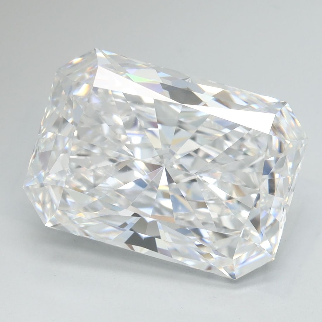 GCAL Radiant 4.86ct D VVS1 - Loose Lab Diamond: GCAL Radiant 4.86ct D VVS1 - Loose Lab Diamond Item Specifics: Source: This Is A Real Diamond Grown In A Lab Not Mined. Carat: 4.86 Cut: - Color: D Clarity: VVS1 Polish: EX Symmetry: EX Measurements: 