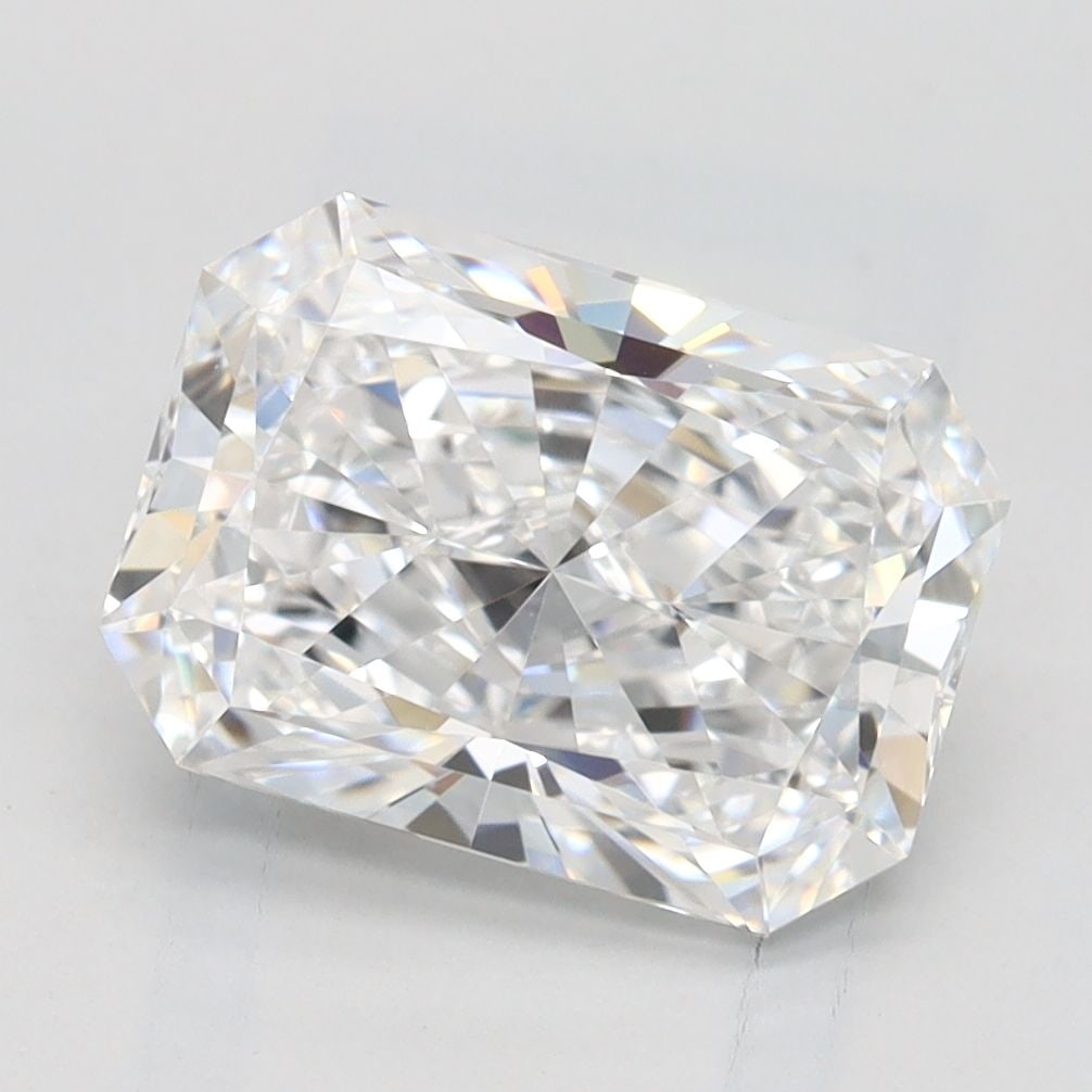 GIA Radiant 2.15ct E VVS1 - Loose Lab Diamond: GIA Radiant 2.15ct E VVS1 - Loose Lab Diamond Item Specifics: Source: This Is A Real Diamond Grown In A Lab Not Mined. Carat: 2.15 Cut: - Color: E Clarity: VVS1 Polish: EX Symmetry: EX Measurements: 9