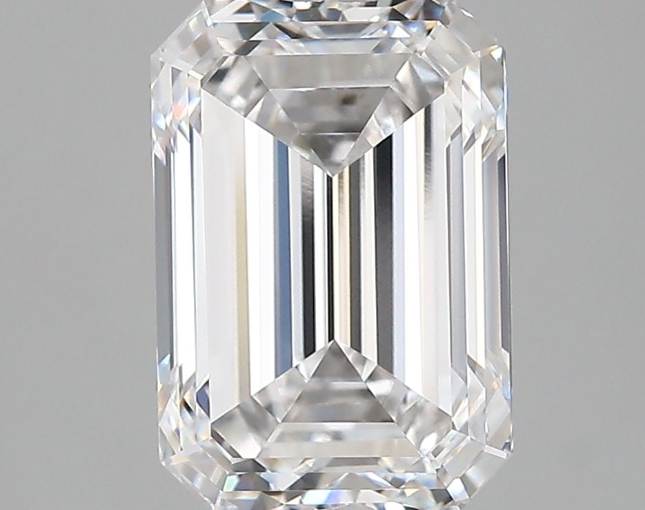 IGI Emerald 3.95ct E FL - Loose Lab Diamond: IGI Emerald 3.95ct E FL - Loose Lab Diamond Item Specifics: Source: This Is A Real Diamond Grown In A Lab Not Mined. Carat: 3.95 Cut: - Color: E Clarity: FL Polish: EX Symmetry: EX Measurements: 10.74
