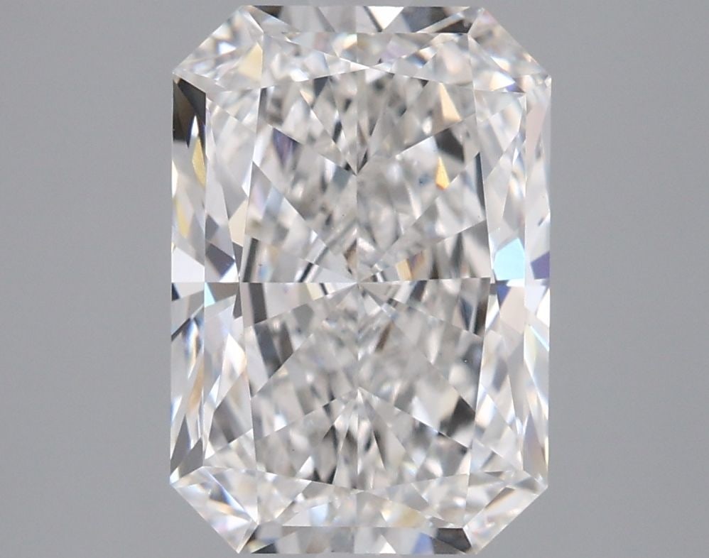 IGI Radiant 2.52ct E VVS2 - Loose Lab Diamond: IGI Radiant 2.52ct E VVS2 - Loose Lab Diamond Item Specifics: Source: This Is A Real Diamond Grown In A Lab Not Mined. Carat: 2.52 Cut: - Color: E Clarity: VVS2 Polish: EX Symmetry: EX Measurements: 9