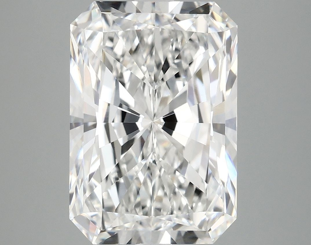 IGI Radiant 5.06ct E VVS2 - Loose Lab Diamond: IGI Radiant 5.06ct E VVS2 - Loose Lab Diamond Item Specifics: Source: This Is A Real Diamond Grown In A Lab Not Mined. Carat: 5.06 Cut: - Color: E Clarity: VVS2 Polish: EX Symmetry: EX Measurements: 1