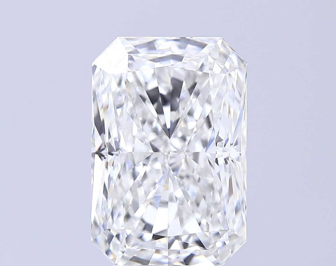 IGI Radiant 4.07ct E VVS2 - Loose Lab Diamond: IGI Radiant 4.07ct E VVS2 - Loose Lab Diamond Item Specifics: Source: This Is A Real Diamond Grown In A Lab Not Mined. Carat: 4.07 Cut: - Color: E Clarity: VVS2 Polish: EX Symmetry: EX Measurements: 1