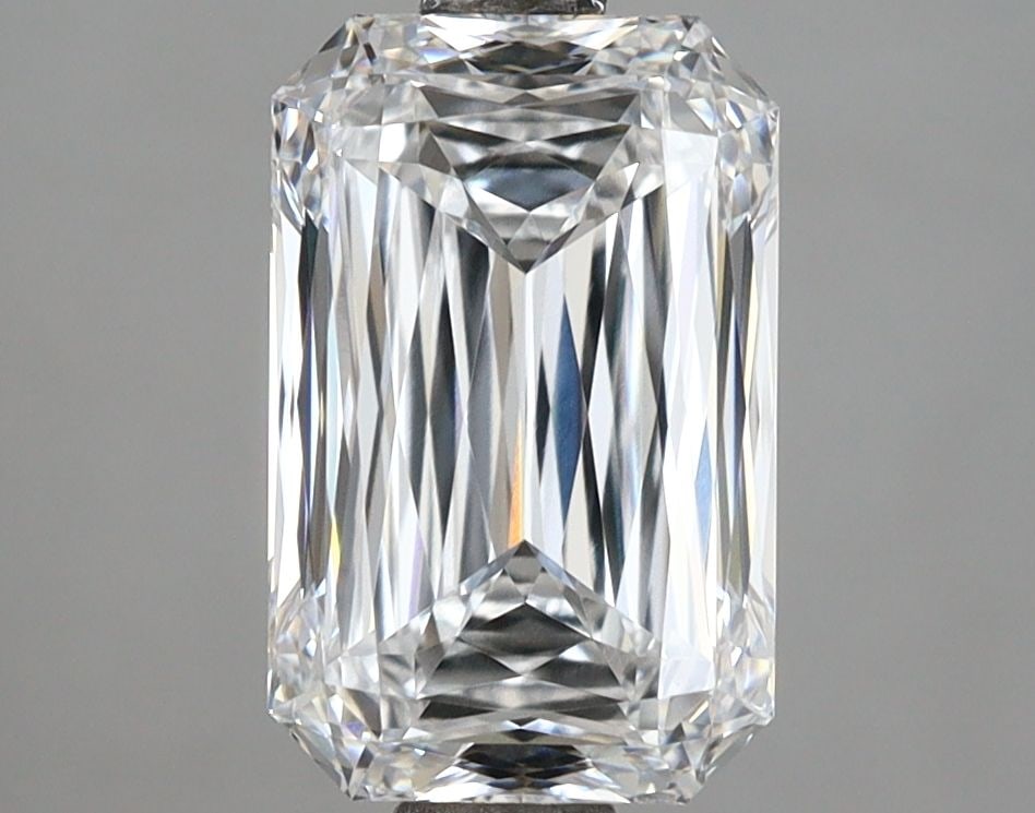 IGI Radiant 2.76ct D VVS1 - Loose Lab Diamond: IGI Radiant 2.76ct D VVS1 - Loose Lab Diamond Item Specifics: Source: This Is A Real Diamond Grown In A Lab Not Mined. Carat: 2.76 Cut: - Color: D Clarity: VVS1 Polish: EX Symmetry: EX Measurements: 9