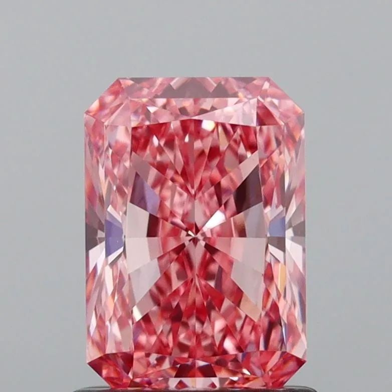 IGI Radiant 1.18ct Fancy Vivid Pink VVS2 - Loose Lab Diamond: IGI Radiant 1.18ct Fancy Vivid Pink VVS2 - Loose Lab Diamond Item Specifics: Source: This Is A Real Diamond Grown In A Lab Not Mined. Carat: 1.18 Cut: - Color: Fancy Vivid Pink Clarity: VVS2 Polish: E