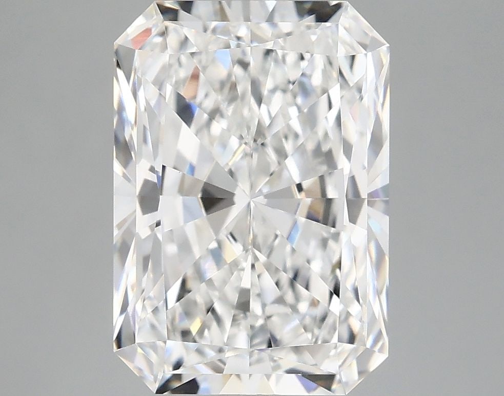 IGI Radiant 4.17ct E VVS2 - Loose Lab Diamond: IGI Radiant 4.17ct E VVS2 - Loose Lab Diamond Item Specifics: Source: This Is A Real Diamond Grown In A Lab Not Mined. Carat: 4.17 Cut: - Color: E Clarity: VVS2 Polish: EX Symmetry: EX Measurements: 1