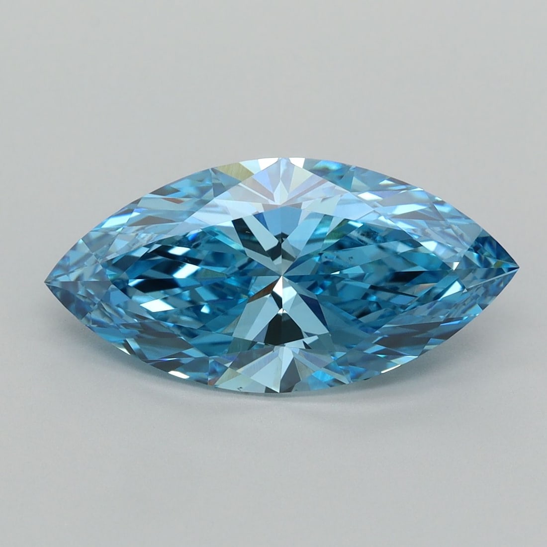 IGI Marquise 3.54ct Fancy Vivid Blue VVS2 - Loose Lab Diamond: IGI Marquise 3.54ct Fancy Vivid Blue VVS2 - Loose Lab Diamond Item Specifics: Source: This Is A Real Diamond Grown In A Lab Not Mined. Carat: 3.54 Cut: - Color: Fancy Vivid Blue Clarity: VVS2 Polish: 
